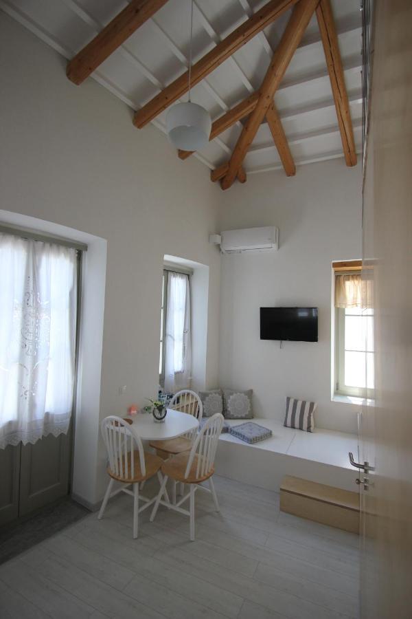 L Anima Boutique Suites Skiathos Town Bagian luar foto