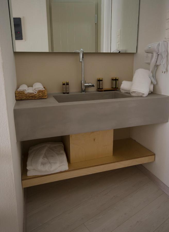 L Anima Boutique Suites Skiathos Town Bagian luar foto