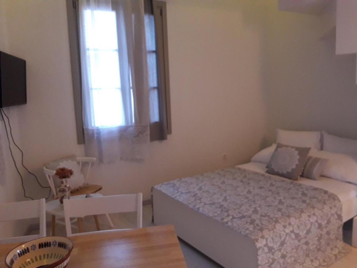 L Anima Boutique Suites Skiathos Town Bagian luar foto