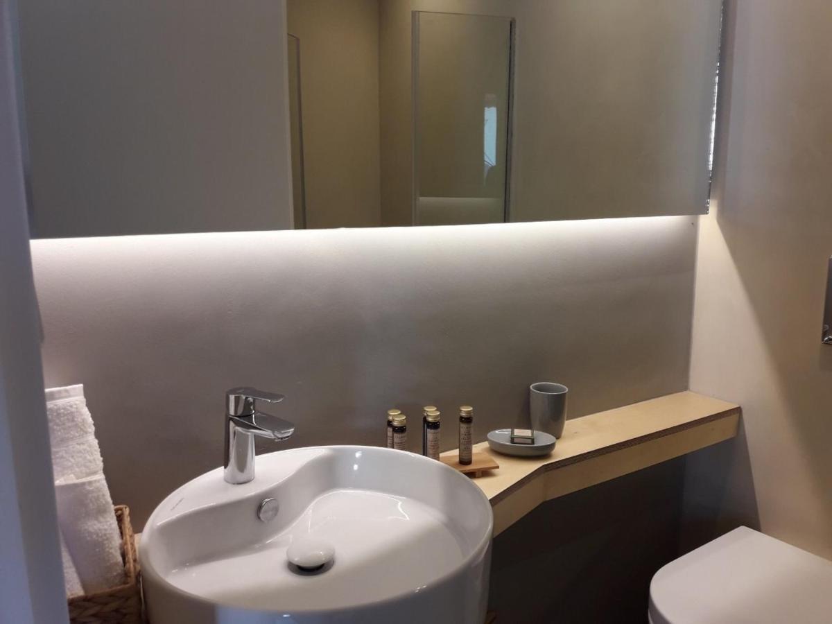 L Anima Boutique Suites Skiathos Town Bagian luar foto